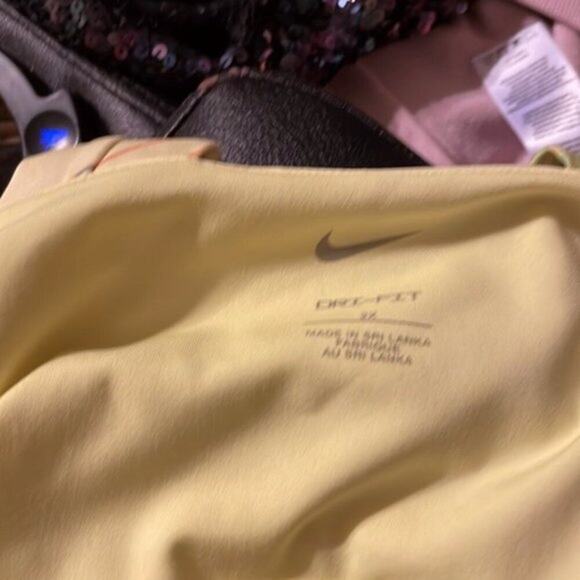 Nike Sportswear Ai Marbel Cropped Tank Top Yellow 2XL - Picture 5 of 9